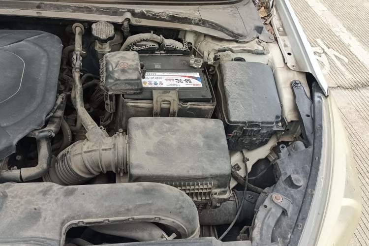 Used Hyundai Mistra 2014 1.8L Automatic Smart GLS Engine Bay Left