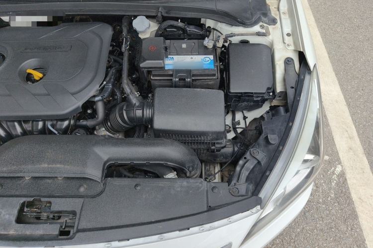 Used Hyundai Mistra 2014 1.8L Automatic Deluxe DLX Model Engine Bay Left