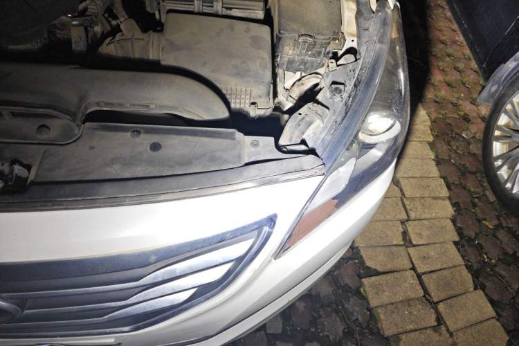 Used Hyundai Mistra 2014 1.8L Automatic Deluxe DLX Model Engine Bay Left