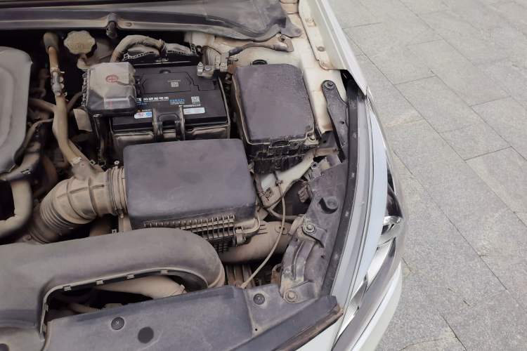 Used Hyundai Mistra 2014 1.8L Automatic Smart GLS Engine Bay Left