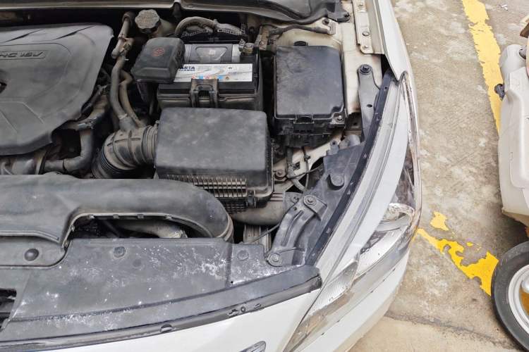 Used Hyundai Mistra 2014 1.8L Automatic Deluxe DLX Model Engine Bay Left