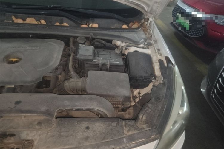 Used Hyundai Mistra 2014 1.8L Automatic Smart GLS Engine Bay Left
