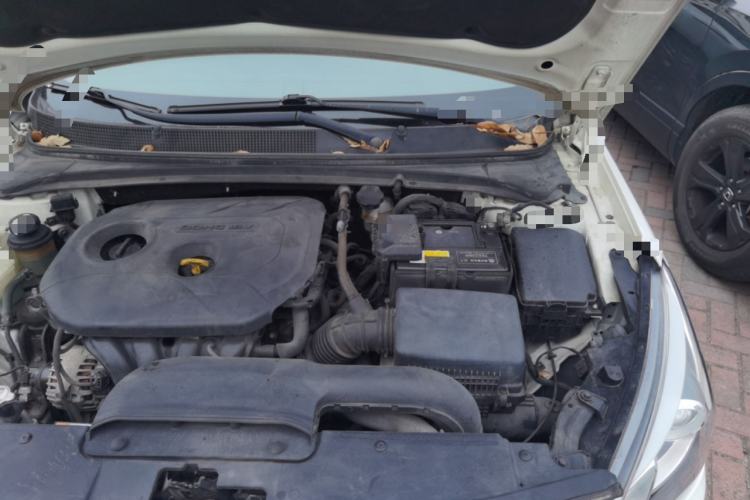 Used Hyundai Mistra 2014 1.8L Automatic Smart GLS Engine Bay Left