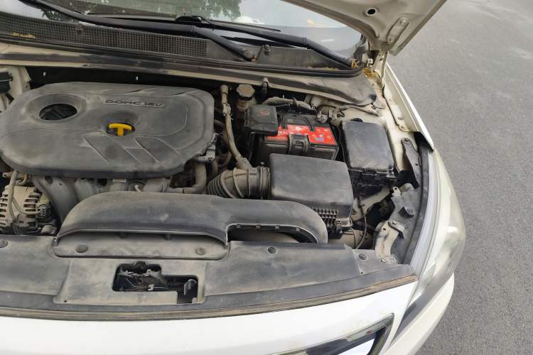Used Hyundai Mistra 2014 1.8L Automatic Deluxe DLX Model Engine Bay Left