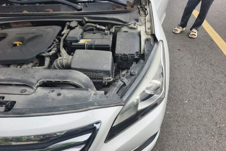 Used Hyundai Mistra 2014 1.8L Automatic Smart GLS Engine Bay Left