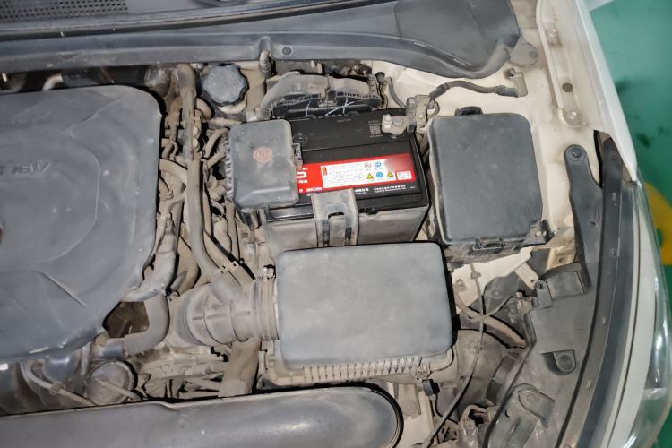 Used Hyundai Mistra 2014 1.8L Automatic Deluxe DLX Model Engine Bay Left