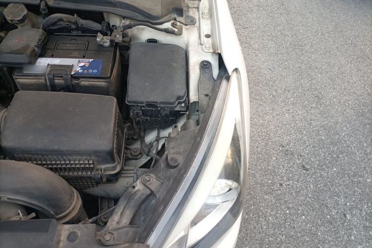 Used Hyundai Mistra 2014 1.8L Automatic Deluxe DLX Model Engine Bay Left