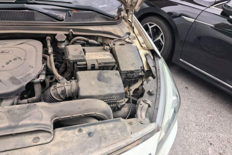 Used Hyundai Mistra 2014 1.8L Automatic Smart GLS Engine Bay Left