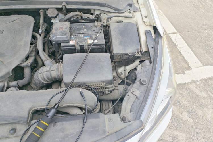 Used Hyundai Mistra 2014 1.8L Automatic Deluxe DLX Model Engine Bay Left
