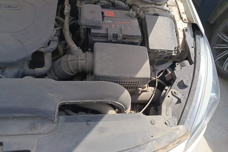 Used Hyundai Mistra 2014 1.8L Automatic Deluxe DLX Model Engine Bay Left