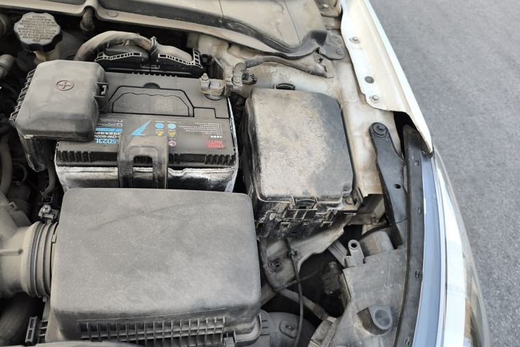 Used Hyundai Mistra 2014 1.8L Automatic Deluxe DLX Model Engine Bay Left