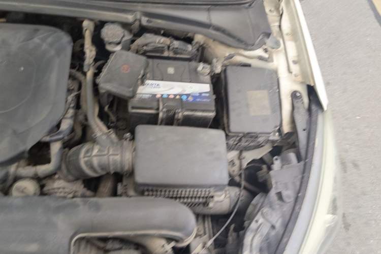 Used Hyundai Mistra 2014 1.8L Automatic Smart GLS Engine Bay Left