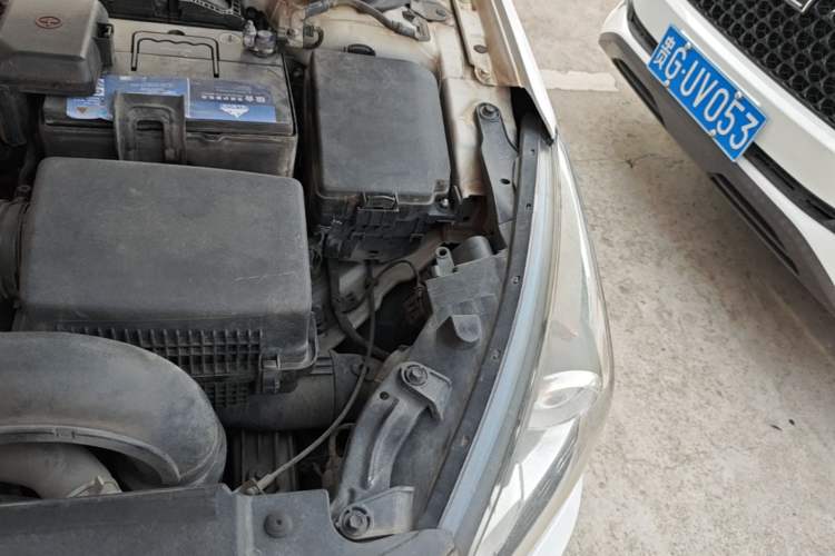 Used Hyundai Mistra 2014 1.8L Automatic Smart GLS Engine Bay Left
