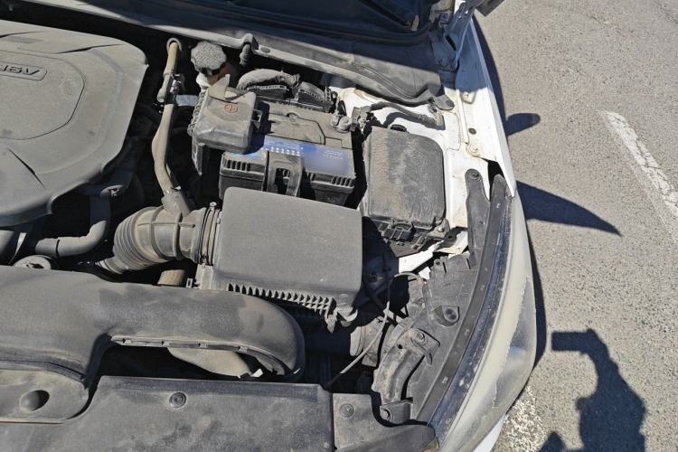Used Hyundai Mistra 2014 1.8L Automatic Deluxe DLX Model Engine Bay Left