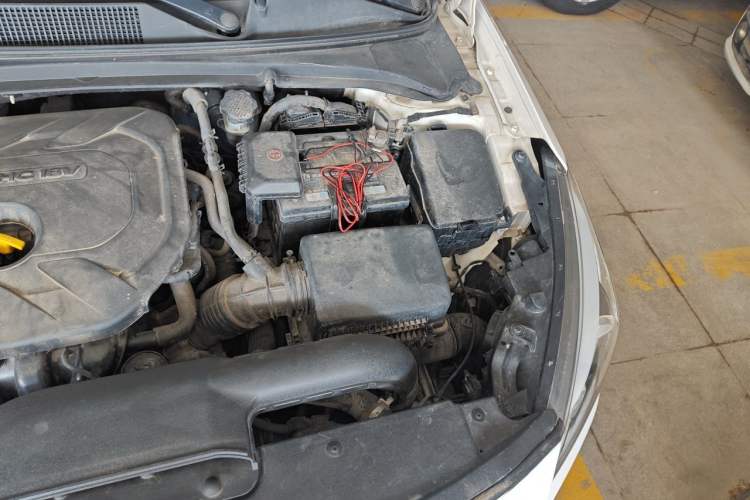 Used Hyundai Mistra 2014 1.8L Automatic Smart GLS Engine Bay Left