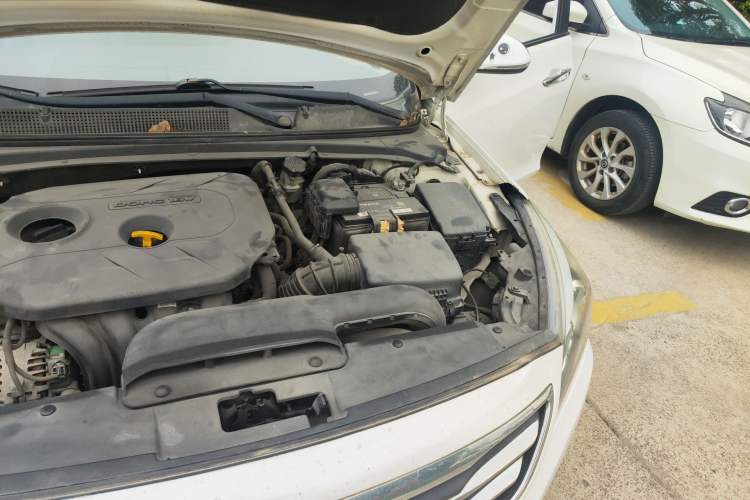 Used Hyundai Mistra 2014 1.8L Automatic Smart GLS Engine Bay Left