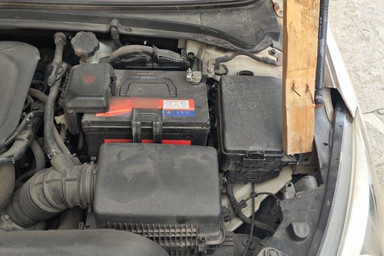 Used Hyundai Mistra 2014 1.8L Automatic Deluxe DLX Model Engine Bay Left