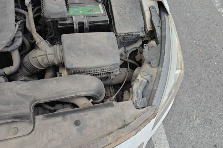 Used Hyundai Mistra 2014 1.8L Automatic Deluxe DLX Model Engine Bay Left