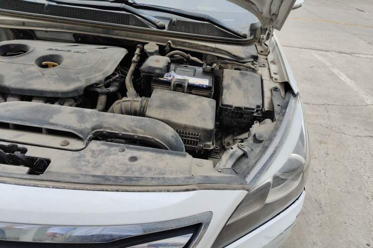 Used Hyundai Mistra 2014 1.8L Automatic Smart GLS Engine Bay Left