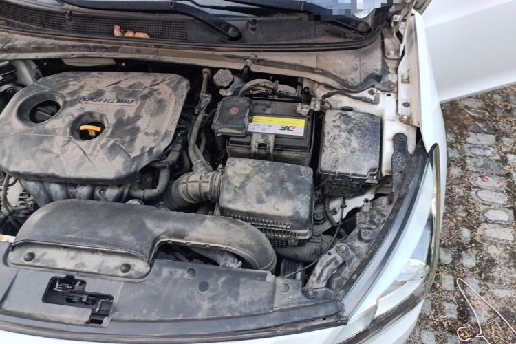 Used Hyundai Mistra 2014 1.8L Automatic Smart GLS Engine Bay Left