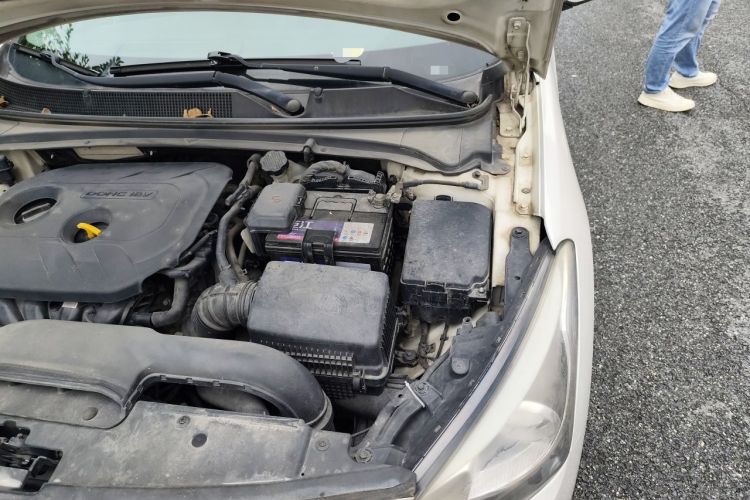 Used Hyundai Mistra 2014 1.8L Automatic Deluxe DLX Model Engine Bay Left