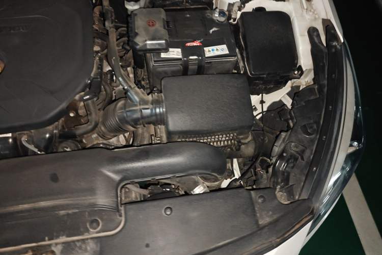 Used Hyundai Mistra 2014 1.8L Automatic Smart GLS Engine Bay Left