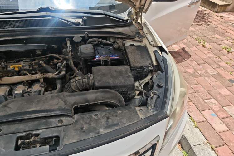 Used Hyundai Mistra 2014 1.8L Automatic Deluxe DLX Model Engine Bay Left