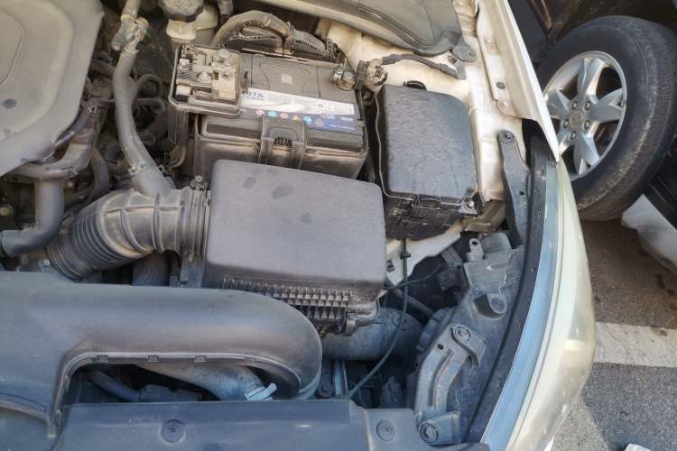 Used Hyundai Mistra 2014 1.8L Automatic Smart GLS Engine Bay Left