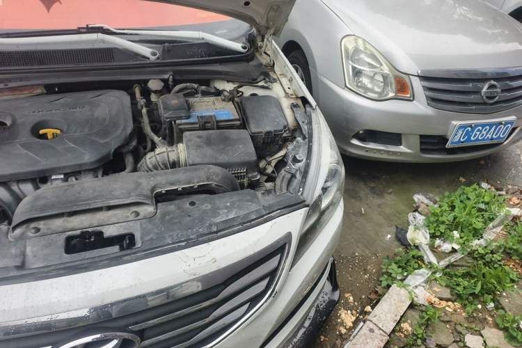 Used Hyundai Mistra 2014 1.8L Automatic Smart GLS Engine Bay Left