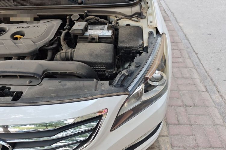 Used Hyundai Mistra 2014 1.8L Automatic Smart GLS Engine Bay Left