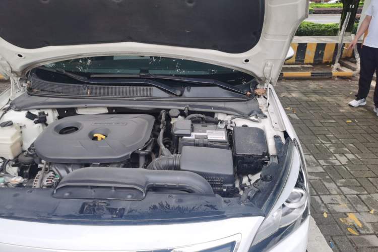 Used Hyundai Mistra 2014 1.8L Automatic Deluxe DLX Model Engine Bay Left