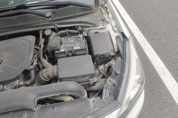 Used Hyundai Mistra 2014 1.8L Automatic Deluxe DLX Model Engine Bay Left