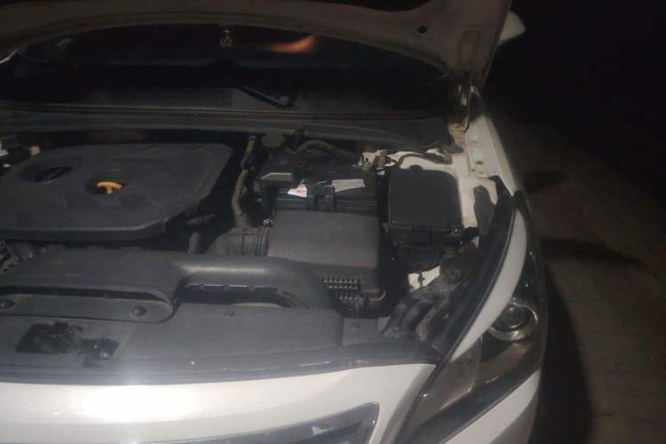 Used Hyundai Mistra 2014 1.8L Automatic Smart GLS Engine Bay Left