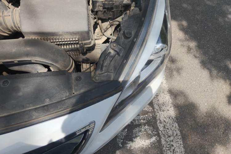 Used Hyundai Mistra 2014 1.8L Automatic Deluxe DLX Model Engine Bay Left