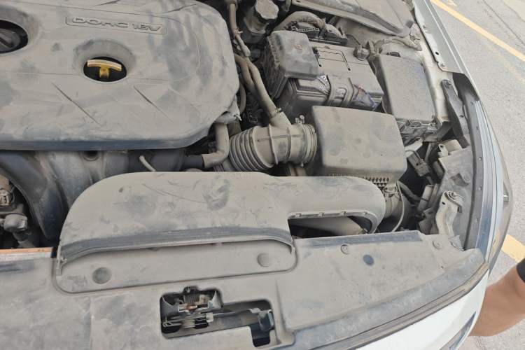 Used Hyundai Mistra 2014 1.8L Automatic Smart GLS Engine Bay Left