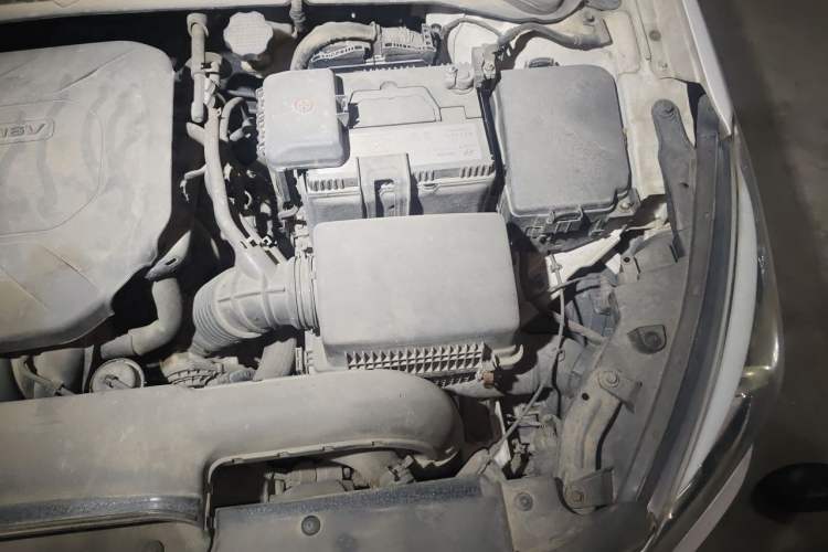 Used Hyundai Mistra 2014 1.8L Automatic Smart GLS Engine Bay Left