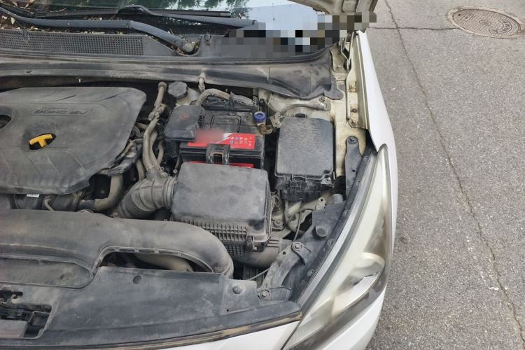 Used Hyundai Mistra 2014 1.8L Automatic Deluxe DLX Model Engine Bay Left
