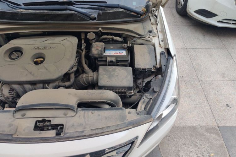 Used Hyundai Mistra 2014 1.8L Automatic Deluxe DLX Model Engine Bay Left