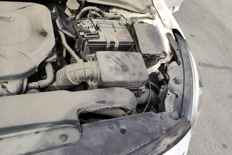 Used Hyundai Mistra 2014 1.8L Manual Comfort GL Model Engine Bay Left