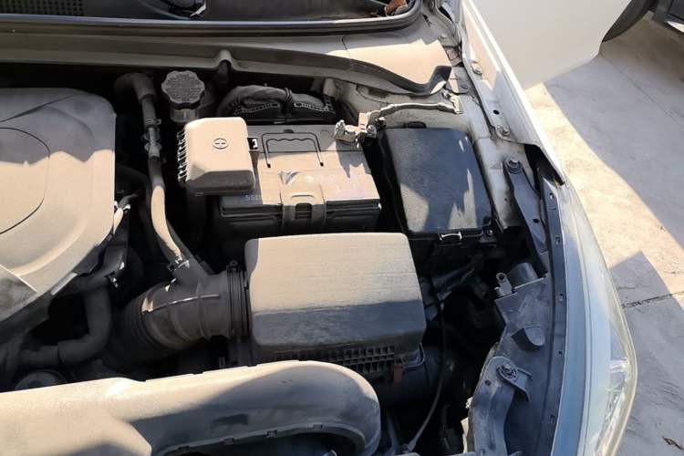 Used Hyundai Mistra 2014 1.8L Automatic Deluxe DLX Model Engine Bay Left