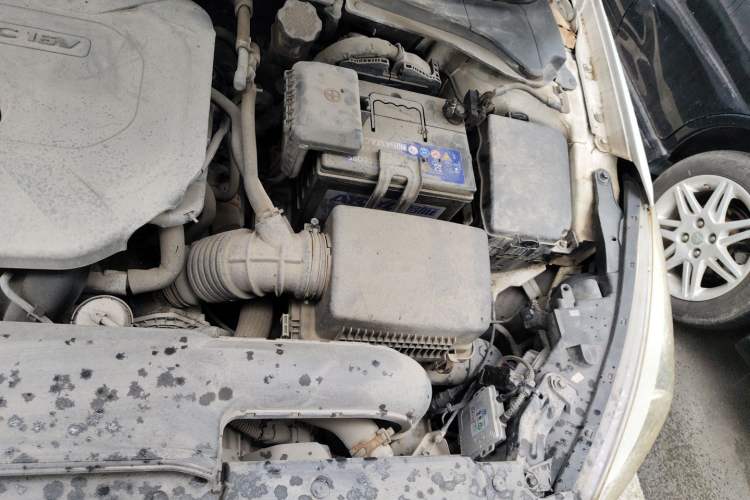 Used Hyundai Mistra 2014 1.8L Automatic Deluxe DLX Model Engine Bay Left