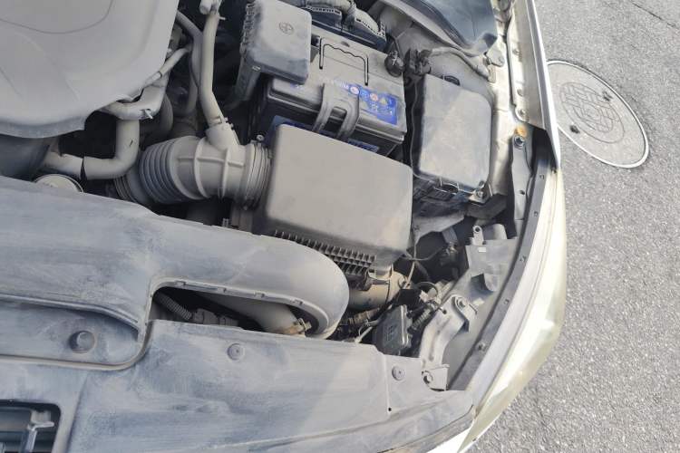 Used Hyundai Mistra 2014 1.8L Automatic Deluxe DLX Model Engine Bay Left
