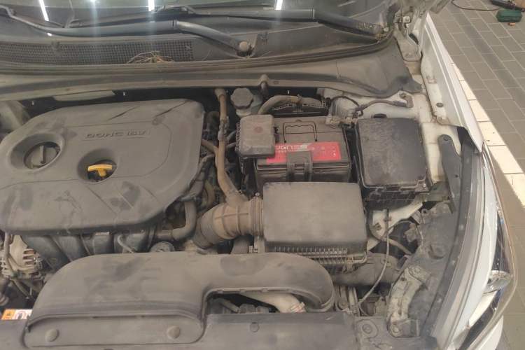 Used Hyundai Mistra 2014 1.8L Automatic Smart GLS Engine Bay Left
