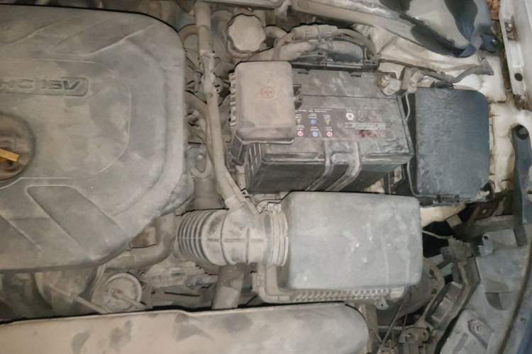 Used Hyundai Mistra 2014 1.8L Automatic Comfort Model GL Engine Bay Left