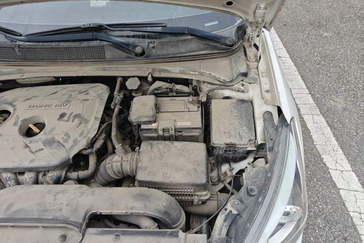 Used Hyundai Mistra 2014 1.8L Automatic Deluxe DLX Model Engine Bay Left