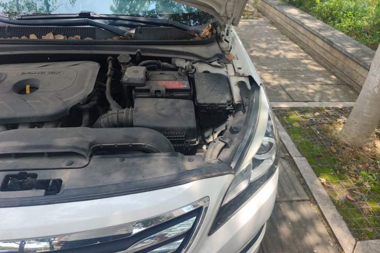 Used Hyundai Mistra 2014 1.8L Automatic Deluxe DLX Model Engine Bay Left