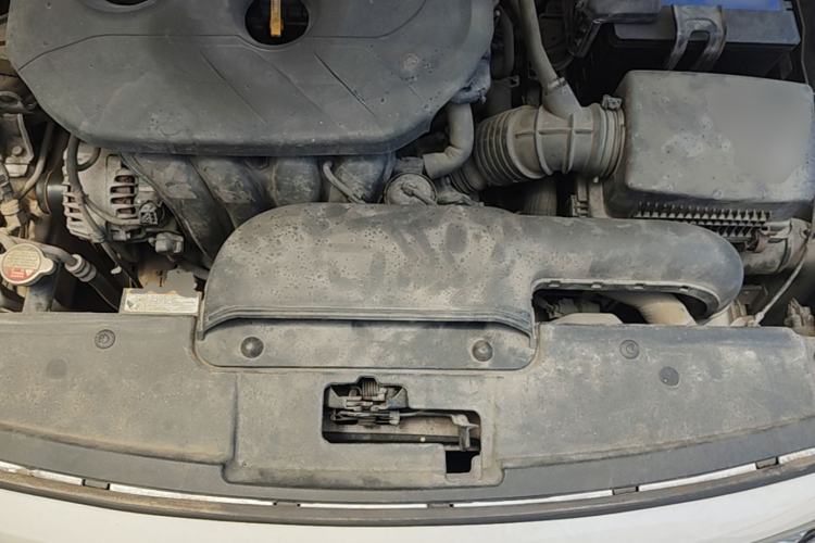Used Hyundai Mistra 2014 1.8L Automatic Smart GLS Engine Bay