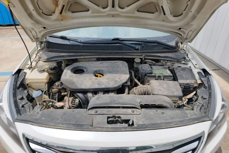 Used Hyundai Mistra 2014 1.8L Manual Comfort GL Model Engine Bay