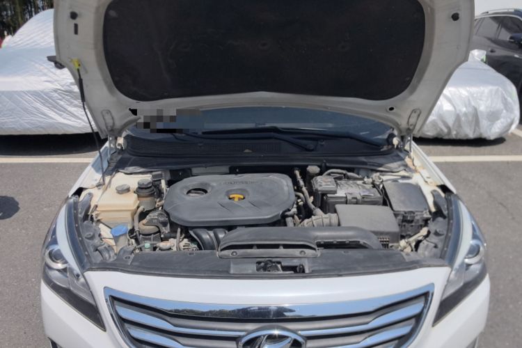 Used Hyundai Mistra 2014 1.8L Automatic Smart GLS Engine Bay