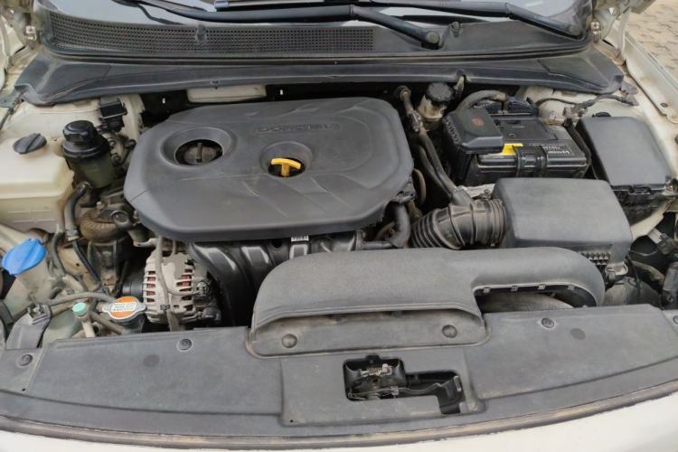 Used Hyundai Mistra 2014 1.8L Automatic Smart GLS Engine Bay